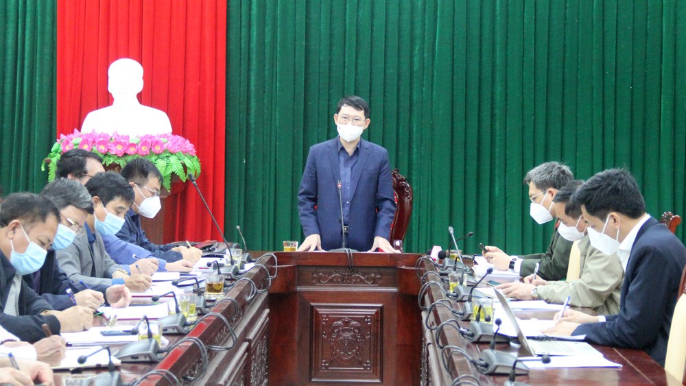 Chủ tịch UBND tỉnh Lê Ánh Dương kiểm tra công tác phòng chống dịch Covid-19 tại huyện
