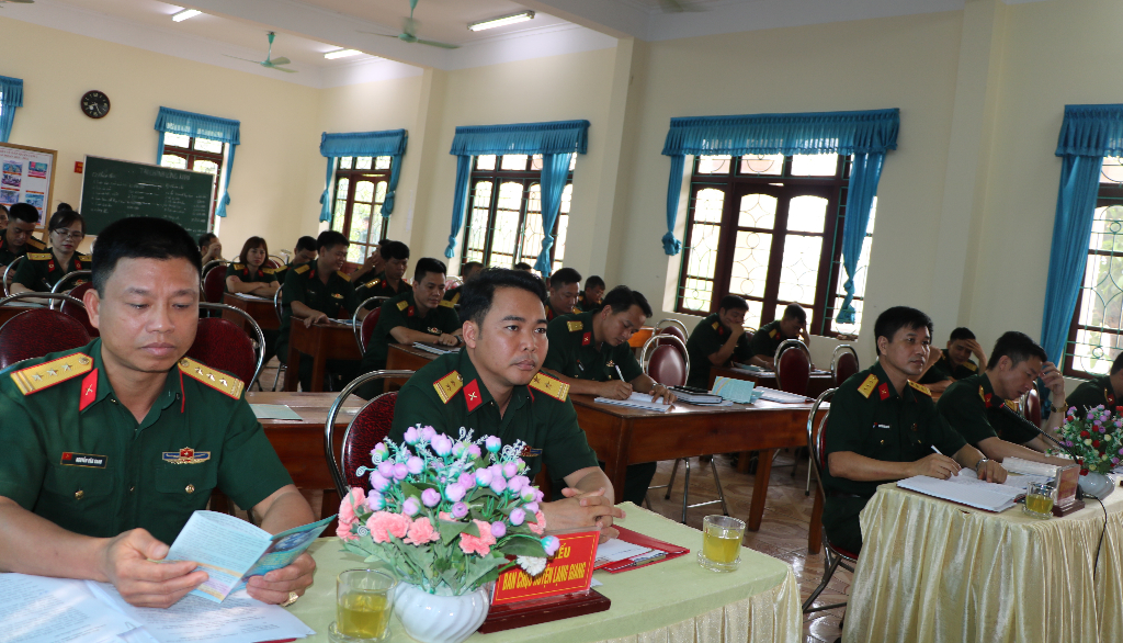 Ban CHQS huyện Lạng Giang trú trọng nắm, quản lý tư tưởng quân nhân và định hướng dư luận trong...