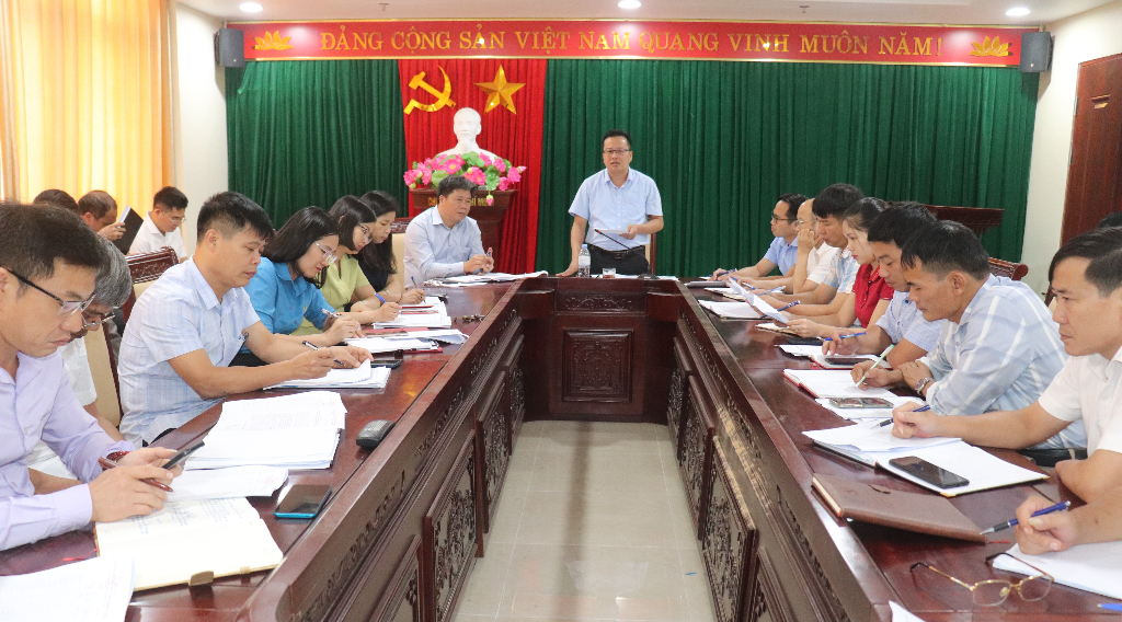 Lạng Giang kiểm điểm kết quả phát triển người dân nhân tham gia BHXH tự nguyện 8 tháng đầu năm,...