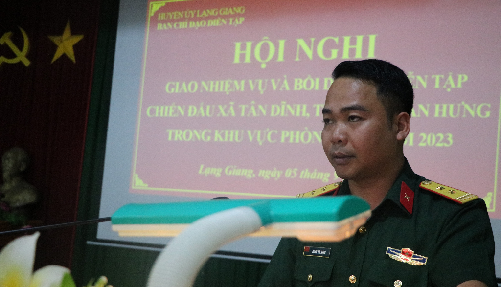 Lạng Giang tổ chức hội nghị giao nhiệm vụ và bồi dưỡng diễn tập chiến đấu xã Tân Dĩnh, Tiên Lục,...