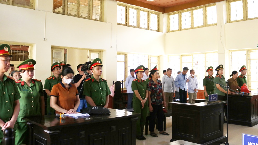 Bị phạt tù vì gây rối trật tự trước cổng Công an tỉnh Bắc Giang