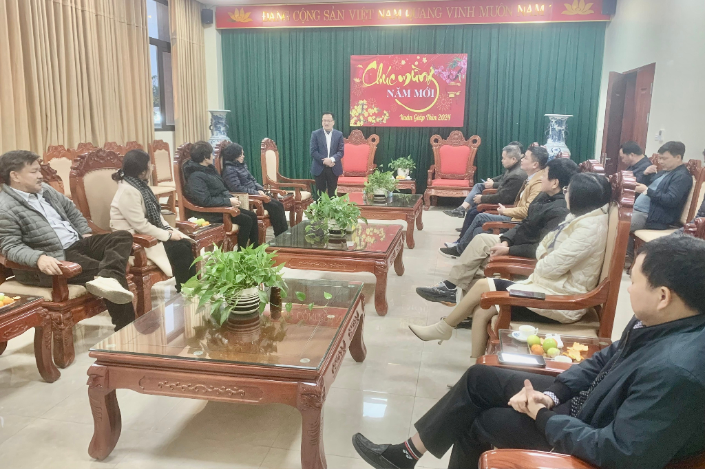 Lãnh đạo UBND huyện gặp mặt cán bộ, phóng viên người Lạng Giang  công tác tại các cơ quan Báo –...
