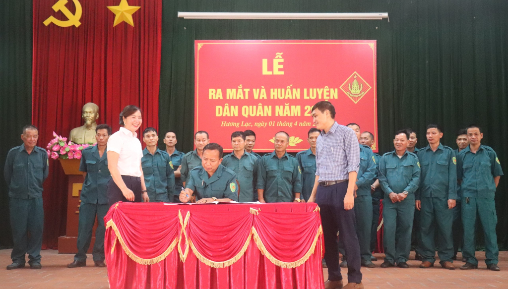 Lạng Giang: ra quân huấn luyện lực lượng dân quân tự vệ năm 2024