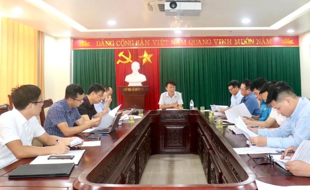 Thường trực HĐND huyện tổ chức phiên họp thường kỳ tháng 5/2024|https://langgiang.bacgiang.gov.vn/chi-tiet-tin-tuc/-/asset_publisher/0tBnd4sOntxK/content/thuong-truc-h-nd-huyen-to-chuc-phien-hop-thuong-ky-thang-5-2024