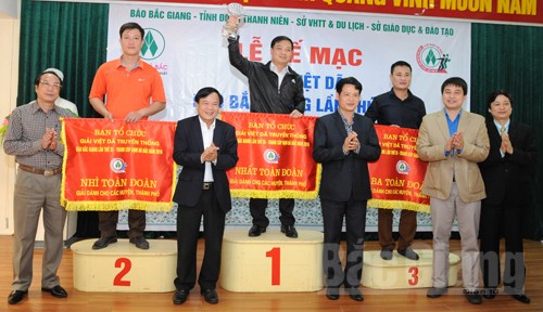 Tưng bừng Giải Việt dã Báo Bắc Giang lần thứ 35- Cúp Đạm Hà Bắc năm 2016