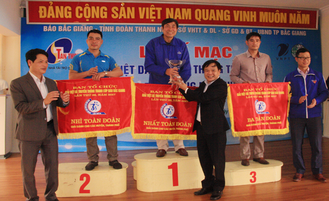 Lạng Giang tham dự Giải Việt dã truyền thống Báo Bắc Giang lần thứ 36 năm 2017